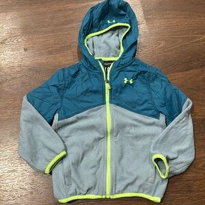 Under armour sweatshirt